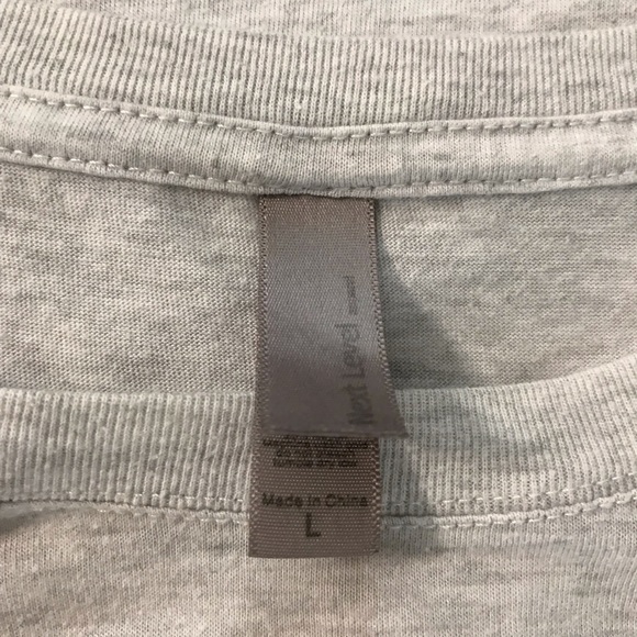 Jim 'n Nick's 'n Denver shirt - Picture 3 of 3